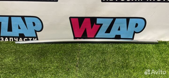 Молдинг двери передней правой Alfa Romeo Stelvio