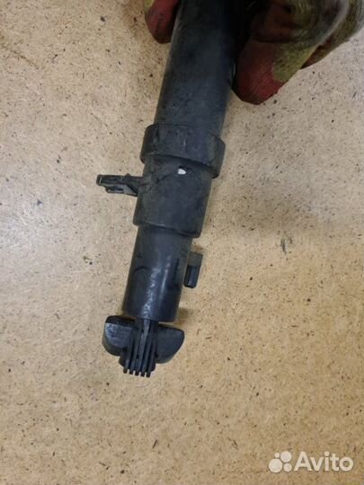 Форсунка омывателя фар левая Mercedes-Benz S-Klass