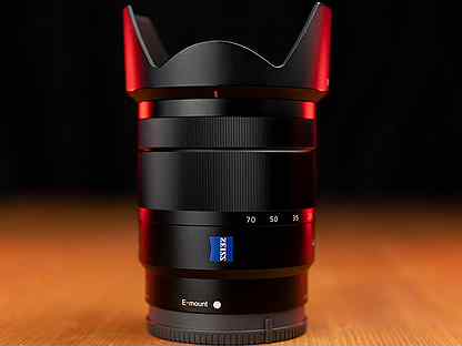 Sony Zeiss 17-70 f/4 OSS (Sony E mount APS-C)