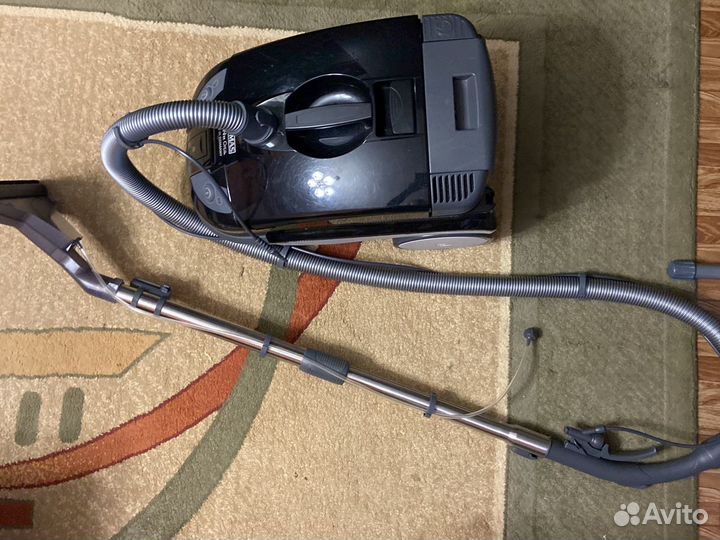 Пылесос Thomas Twin Orca (1600 Вт, всасывание-240