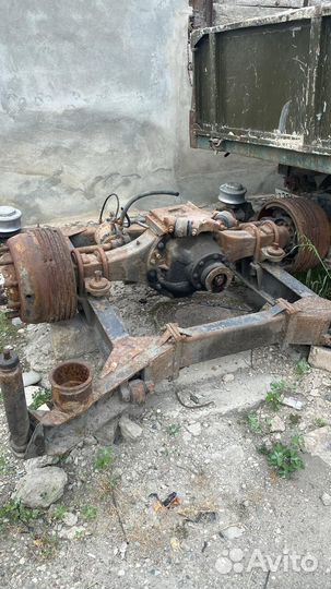 Задний мост в сборе