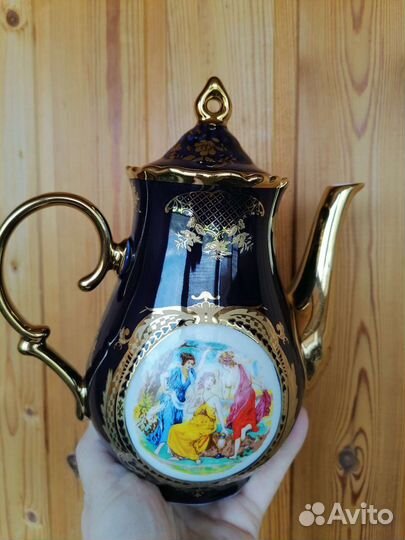 Новый красивый чайник