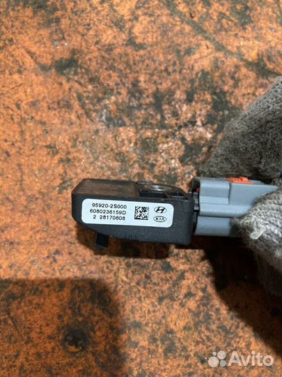 Расходомер воздуха (массметр) дмрв Kia Sportage 3