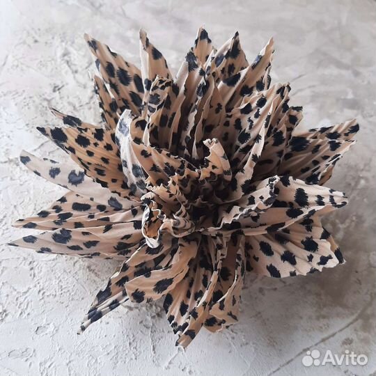 Брошь большая Астра Леопард