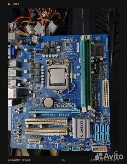 Материнская плата