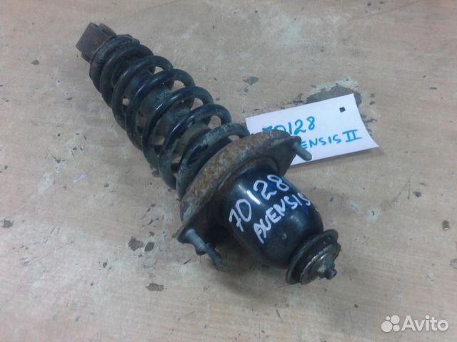 Амортизатор задний Toyota Avensis II 2003-2008