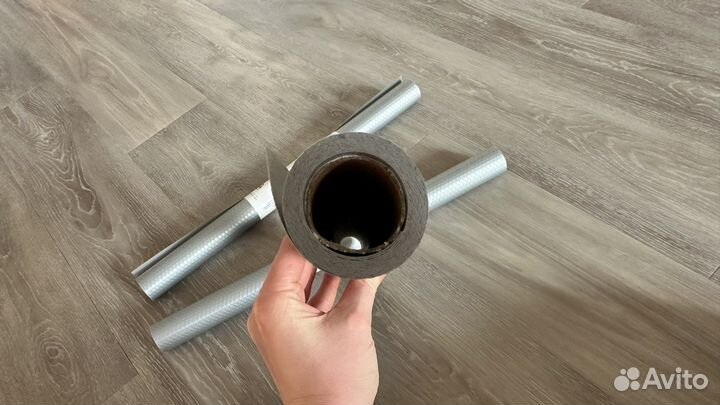 Антискользящий коврик в кухонный шкаф