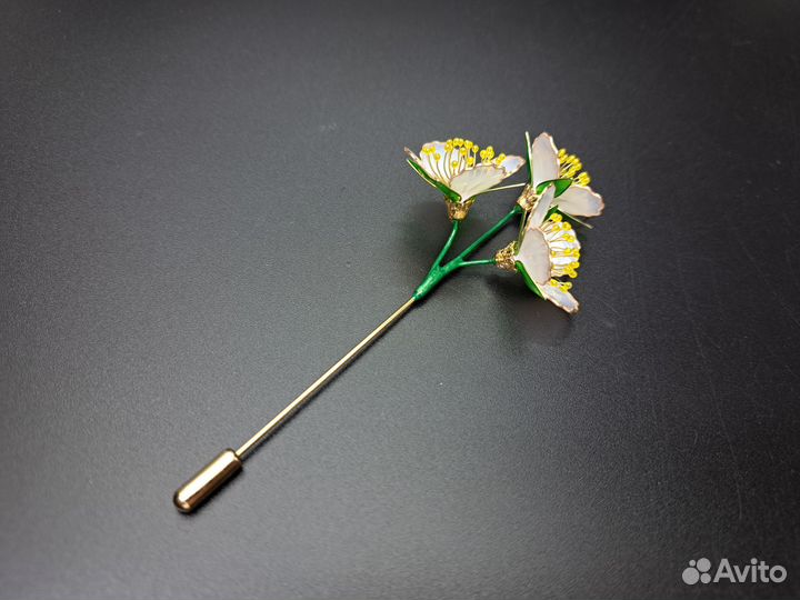 Брошь цветок ручной работы в технике Витраль