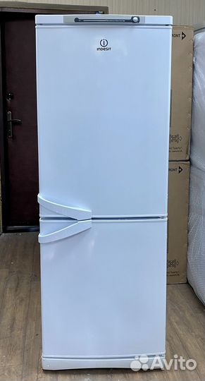 Холодильник Indesit