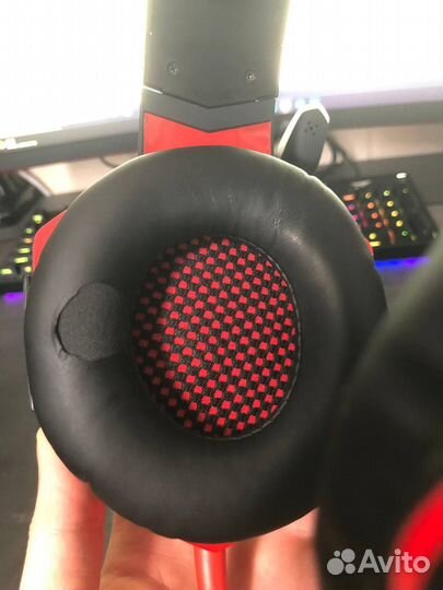 Проводные наушники real-EL