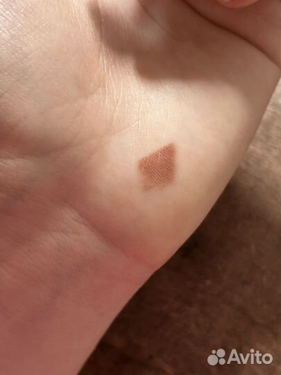 Карандаш для губ vivienne sabo