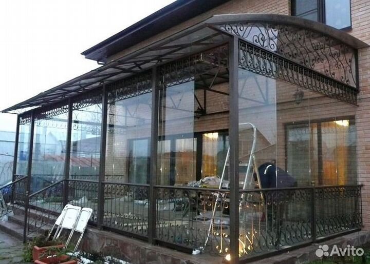 Безрамное остекление террасы