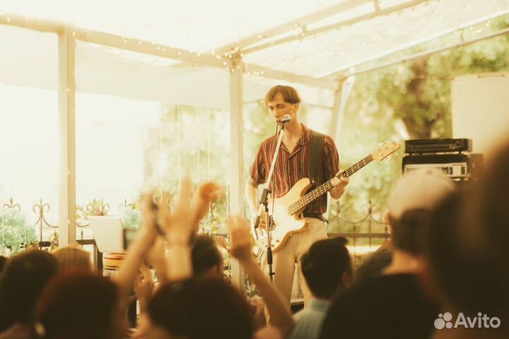 Преподаватель по гитаре