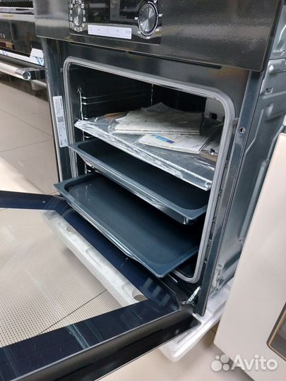 Встраиваемый духовой шкаф Hisense. Новый. Гарантия