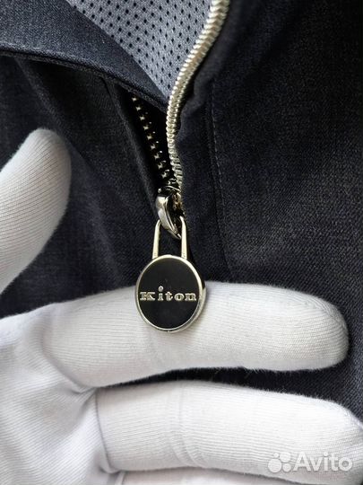 Костюм мужской Kiton