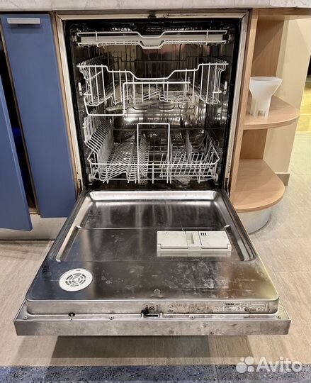 Посудомоечная машина miele на запчасти