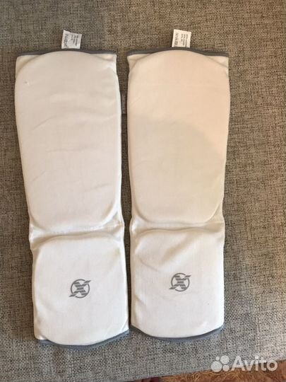 Накладки на ноги для каратэ