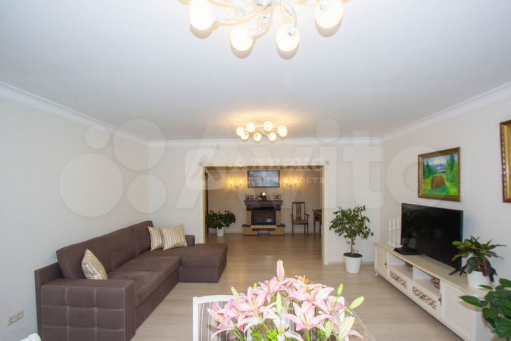 4-к. квартира, 129,4 м², 5/10 эт.