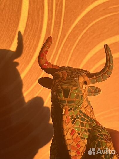 Статуэтка Бык из мозаики Испания