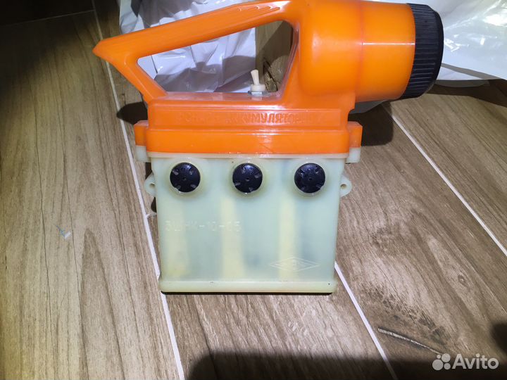 Фонарь аккумуляторный фар-1