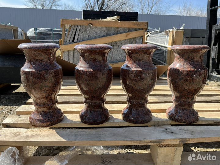 Вазы буки габбро