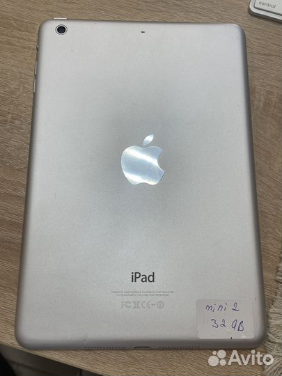 iPad mini 2 на запчасть