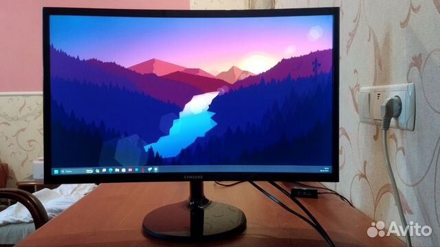 Монитор изогнутый 24'' Samsung C24F390 1080p 60Hz купить в Горловке ...