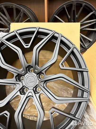 Разноширокие кованые диски R21 5x112