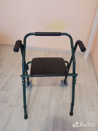 Ходунки для пожилых и инвалидов