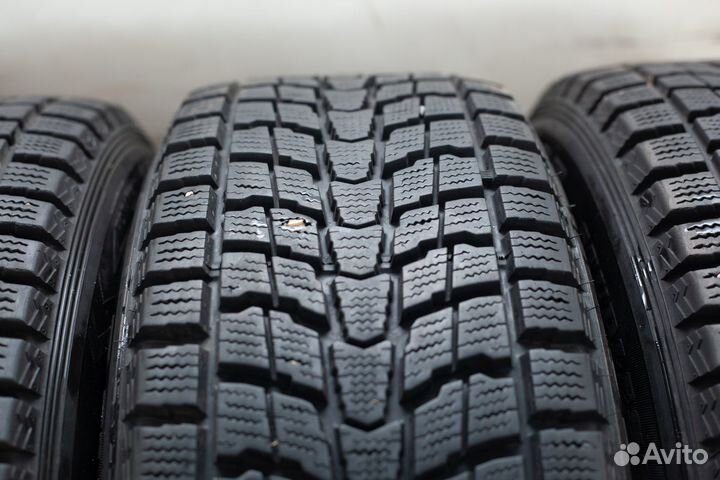 R18 Dunlop Grandtrek SJ6 225/60, PCD 5x114.3 DIA 67.1