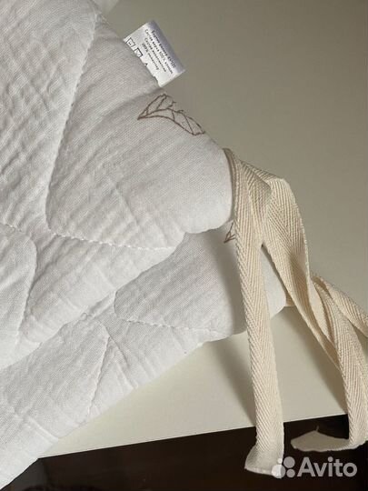 Бортик в кроватку