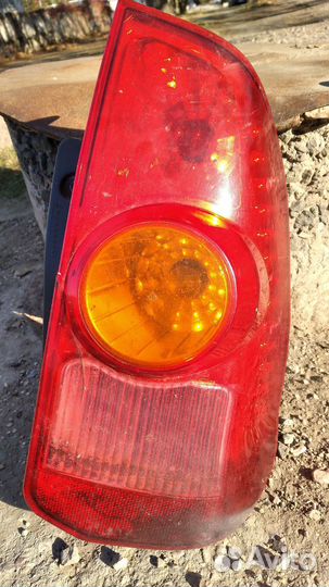 Фонарь задний пр. Mitsubishi Space Star MR 990990