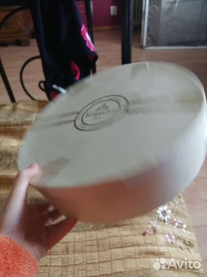 Картонная коробка круглая