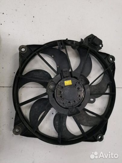 Вентилятор охлаждения радиатора Renault Fluence