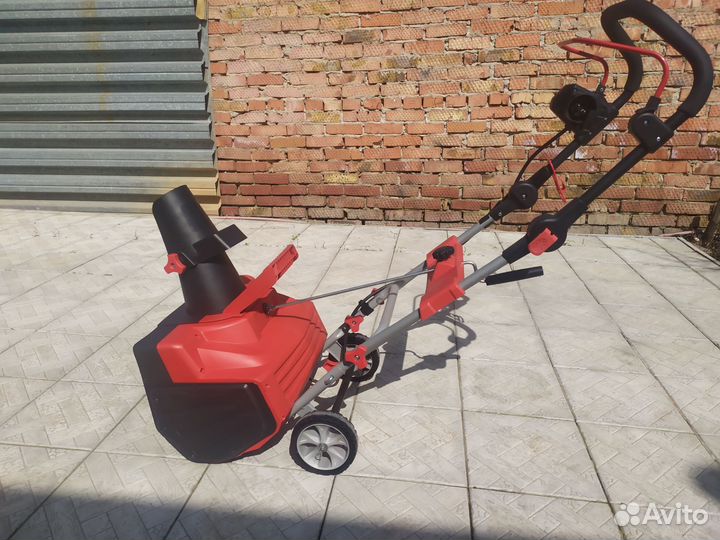 Снегоуборщик электрический