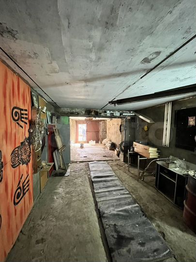 Гараж, > 30 м²