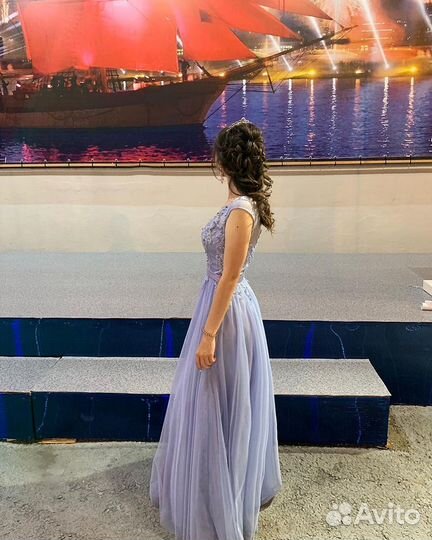 Вечернее платье