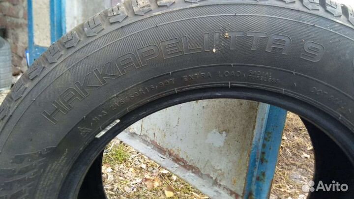 Nokian Tyres Hakkapeliitta 9 215/60 R16