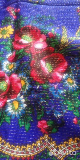 Платки в ас- те шерсть ссср,с люрексом