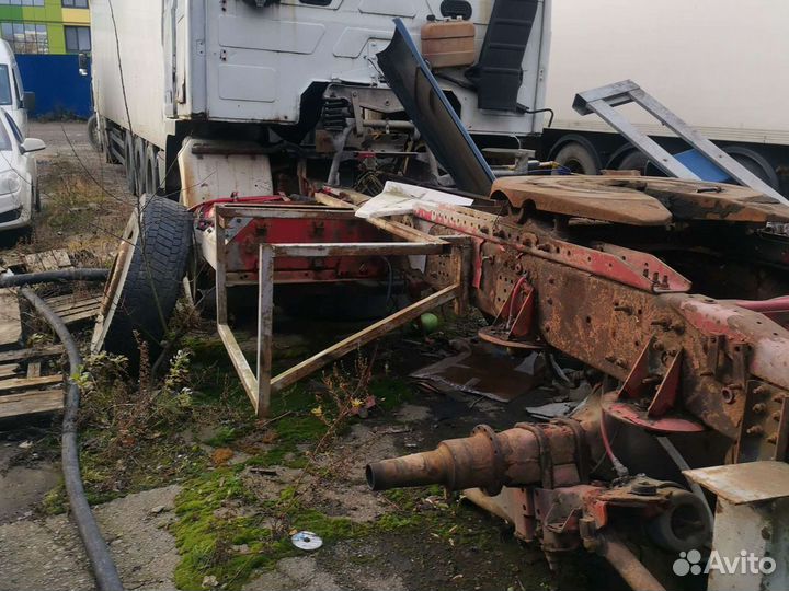 Вольво F12 разбор