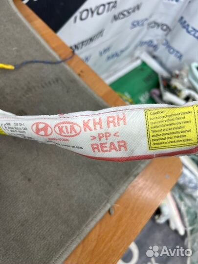 Подушка безопасности боковая правая Kia Quoris 1