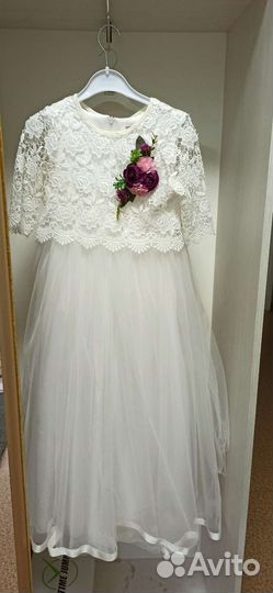 Платье для девочки праздничное