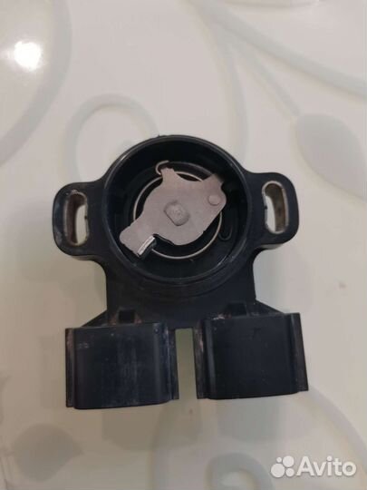 Датчик положения заслонки Nissan 22620-4M50A