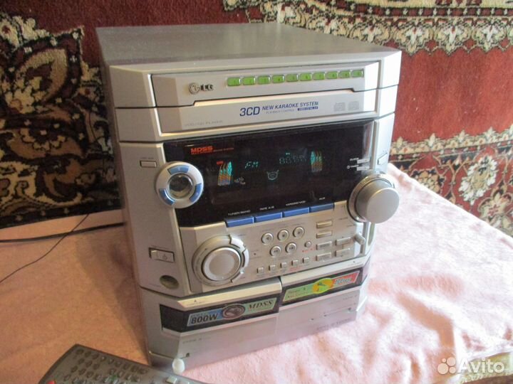 Музыкальный центр с караоке LG F-2103К см.В опис