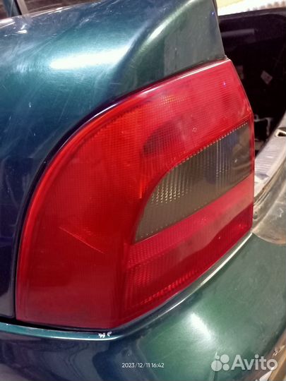 Задний Левый фонарь Опель Вектра Б