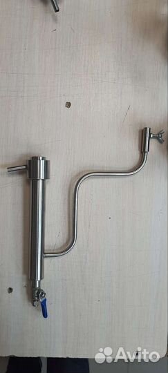 Попугай подвесной