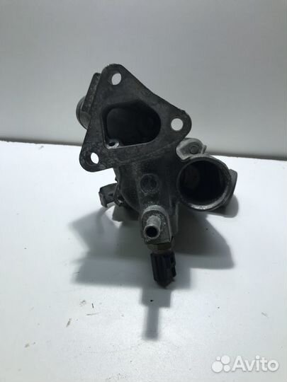 Корпус термостата Mitsubishi Lancer 9