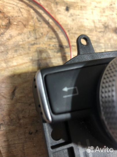 Пульт управления мультимедиа Mercedes-Benz C-Class