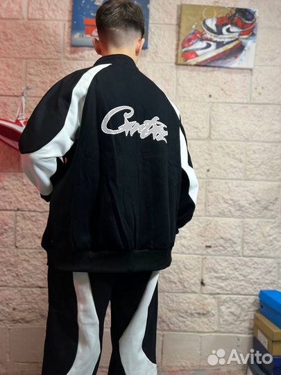 Костюм Corteiz rules the world