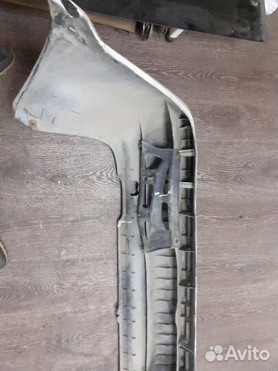 Бампер задний Toyota Corolla